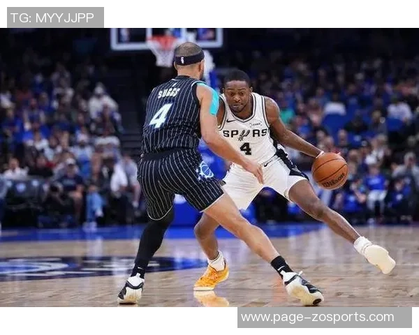 福克斯关键时刻罚球稳住胜局砍下31分5板5助尽管失误较多